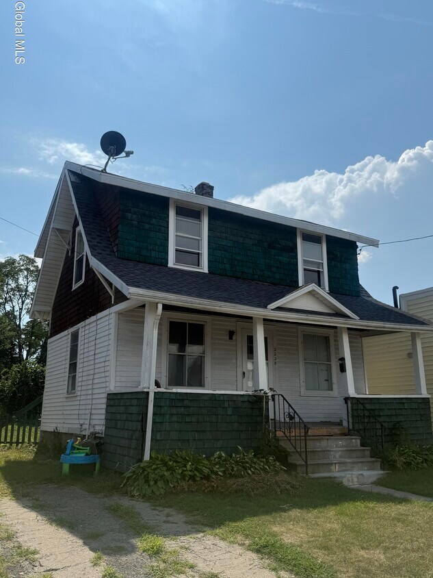 Foto principal - 2228 Guilderland Ave