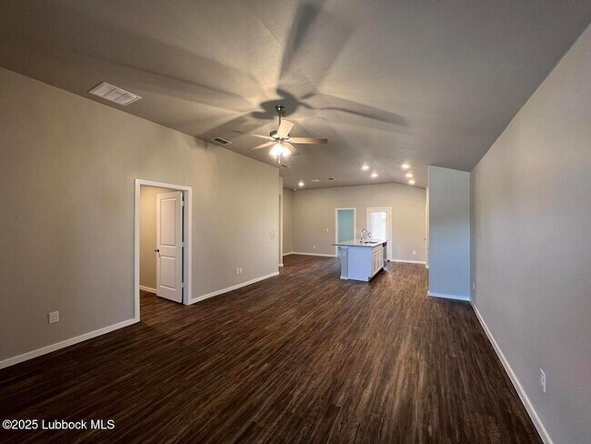 Foto del edificio - 2108 Kirksey Ave