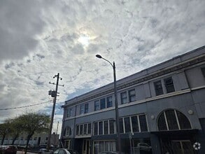 Building Photo - 516 G St