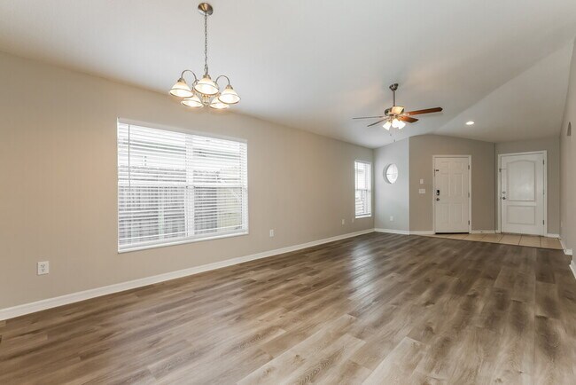 Building Photo - 1415 Marsh Wood Dr