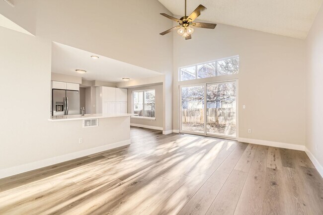 Building Photo - 4 bedroom, 2 1/2 bath home with attached 2...