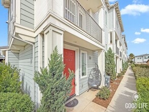 Building Photo - 513 Finch Ln
