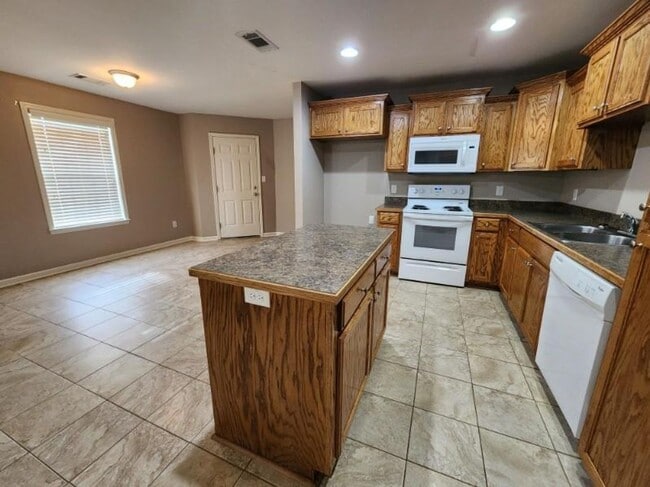 Building Photo - 3554 Terrace Hill Ct