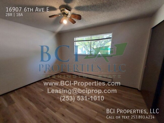 Building Photo - 16907 6th Ave E