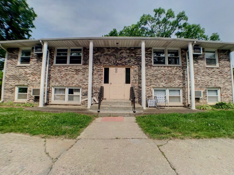 2591 Parkview St Unit 4, Portage, IN 46368 Room for Rent in Portage, IN