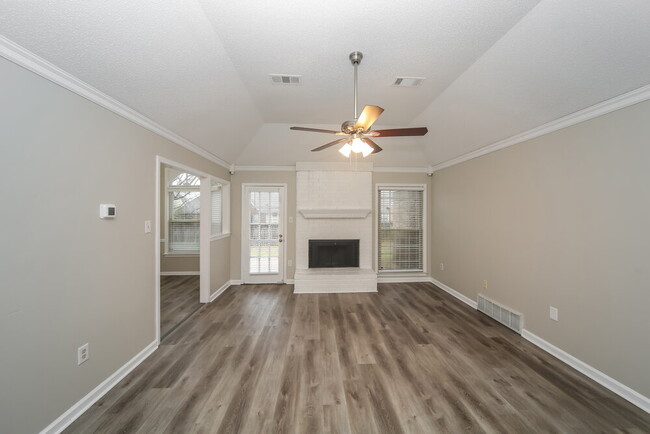 Foto del edificio - 7308 Schilling Cove E