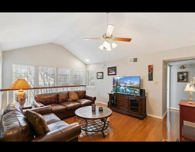 Building Photo - 6220 Bentwood Trail