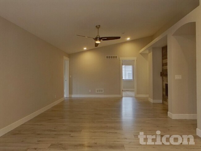 Foto del edificio - 9836 Harris St