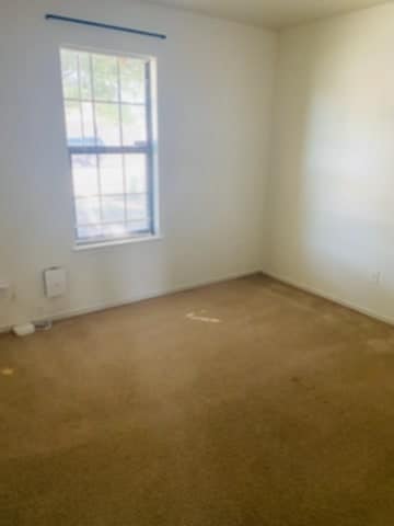 Building Photo - 306 Sumac Trail