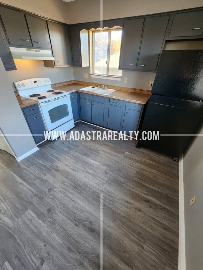 Foto del edificio - Awesome 2 Bedroom Duplex in Overland Park!...