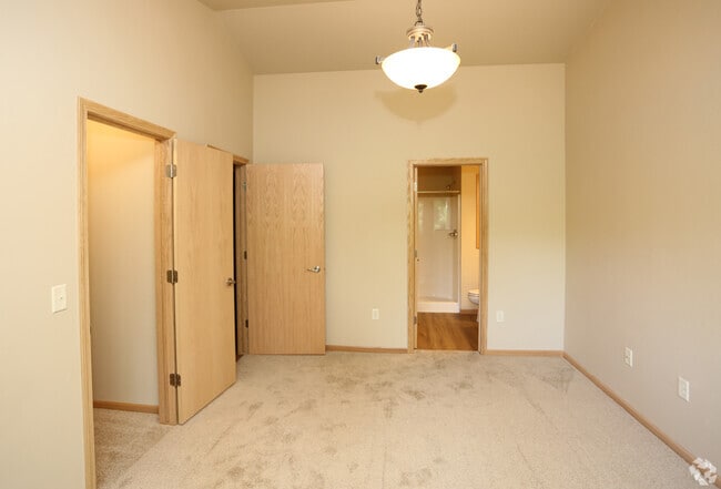 Gray Court Apartments Green Bay WI Apartments com Gray Court Apartments Green Bay WI Apartments com