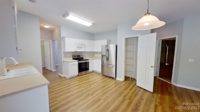 Building Photo - 6410 Gatesville Ln