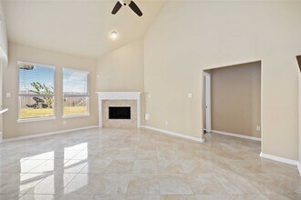 Building Photo - 6303 Atlasridge Dr Building Photo - 6303 Atlasridge Dr