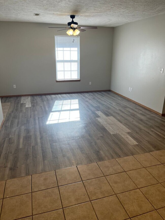 Building Photo - S0059-MF2-E1