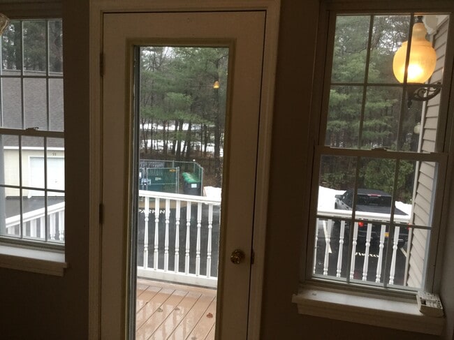 Foto del edificio - 408 Mallards Pond Ln