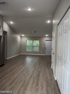 Building Photo - 6054 N Moss Cir