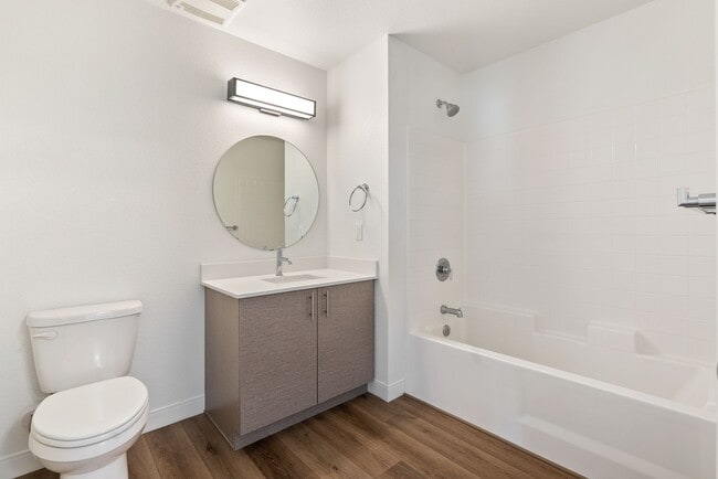 Interior Photo - The Junction (2120 Santa Barbara Ave)