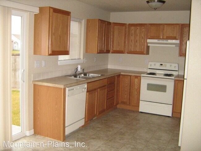 Foto del edificio - 3 br, 2 bath House - 290 S Rachel Avenue