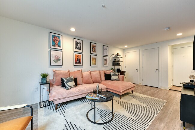 Foto del edificio - 145 Catalpa Ave