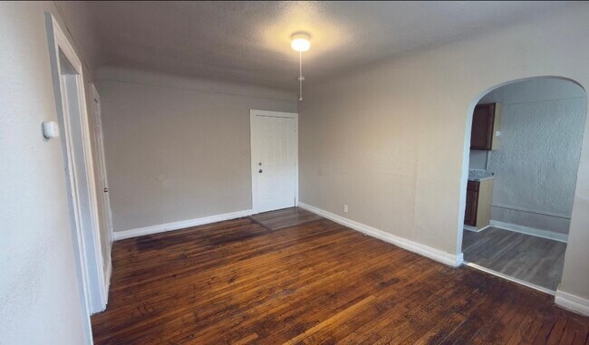 Foto del edificio - 11255 Charlemagne Ave