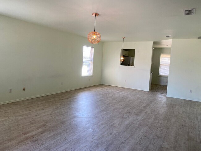 Foto del edificio - 3/2/2 Cozy Brick Home in South Lubbock!