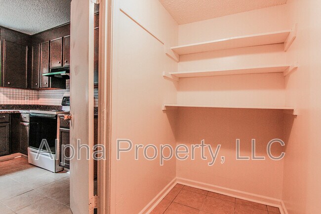 Building Photo - 59 Pine Creek Ct Ext