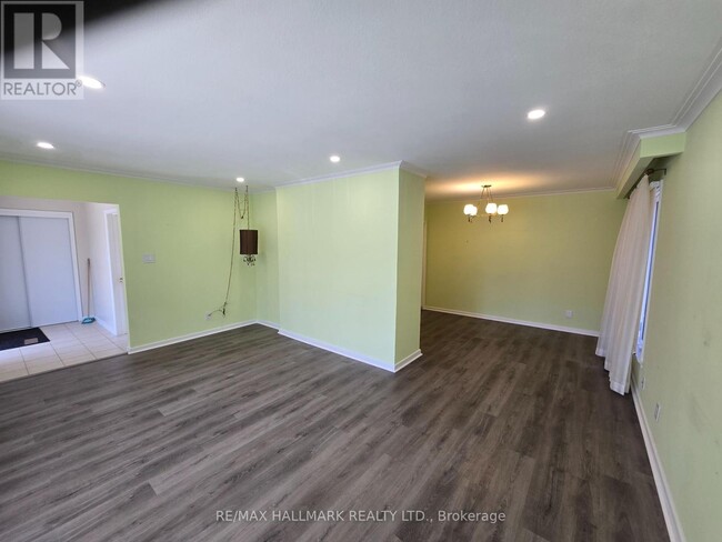 Building Photo - 11 Bowerbank Dr