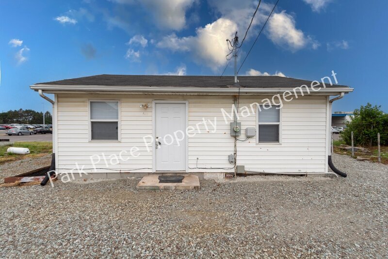 Primary Photo - 7580 W Washington St