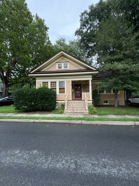 Foto del edificio - 101 N Layton Ave