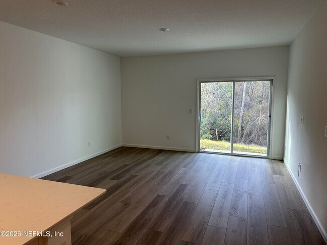 Foto del edificio - 535 Holly Lks Dr