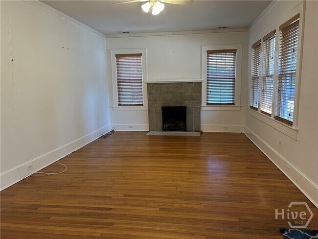Foto del edificio - 1106 E 51st St