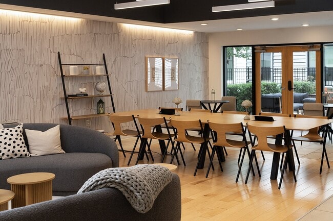 Building Photo - Joinery
