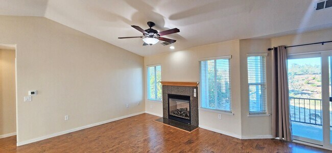Building Photo - 2040 Harlan Way