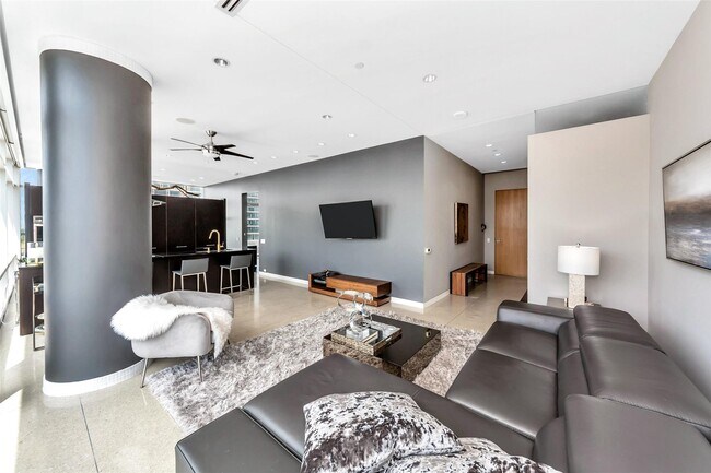 Foto del edificio - 2430 Victory Park