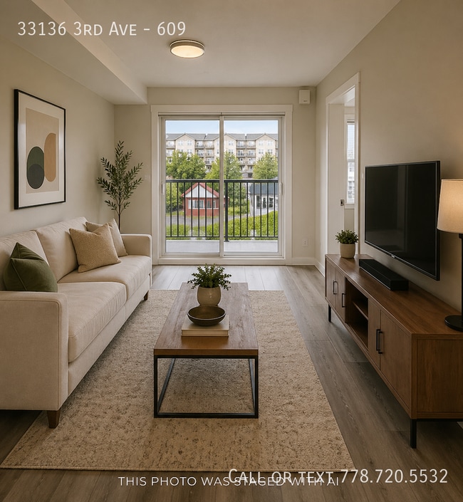 Building Photo - 33136 3 Ave