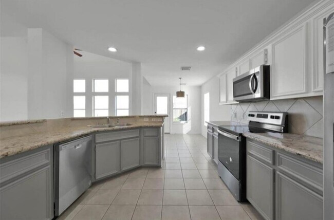 Foto del edificio - 22056 Knights Cove Dr