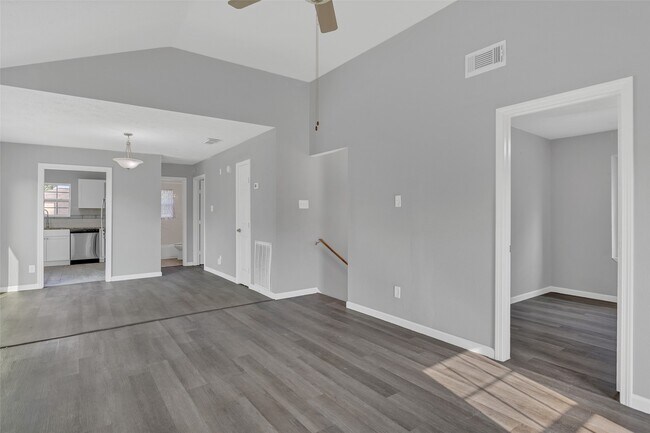 Building Photo - 18619 Haughland Dr