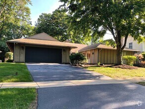 Building Photo - 1132 Barberry Ct