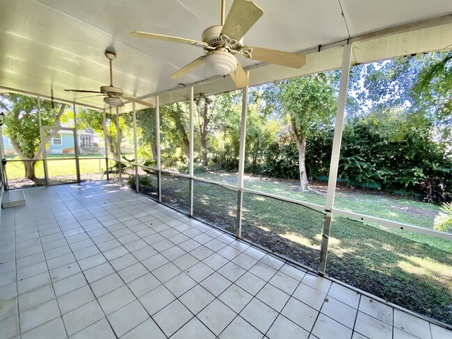 Building Photo - 8189 Sandpiper Rd
