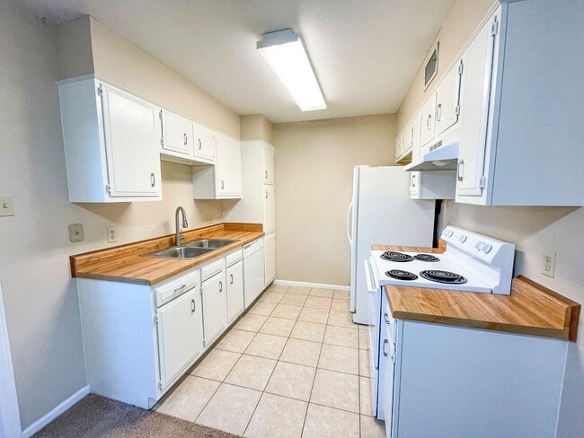 Foto del edificio - 9030 Glen Meadow Ln