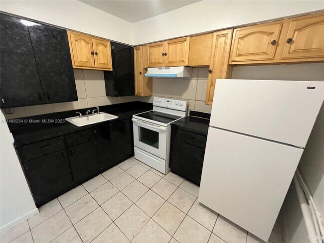 Foto del edificio - 1610 NW 52nd Ave