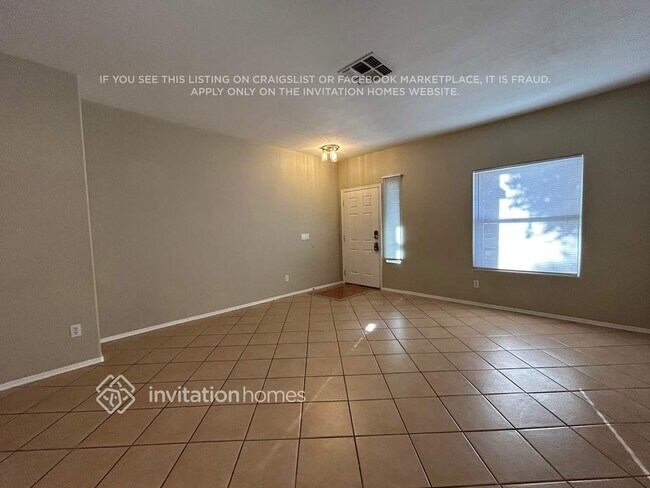 Foto del edificio - 3871 N 141st Dr