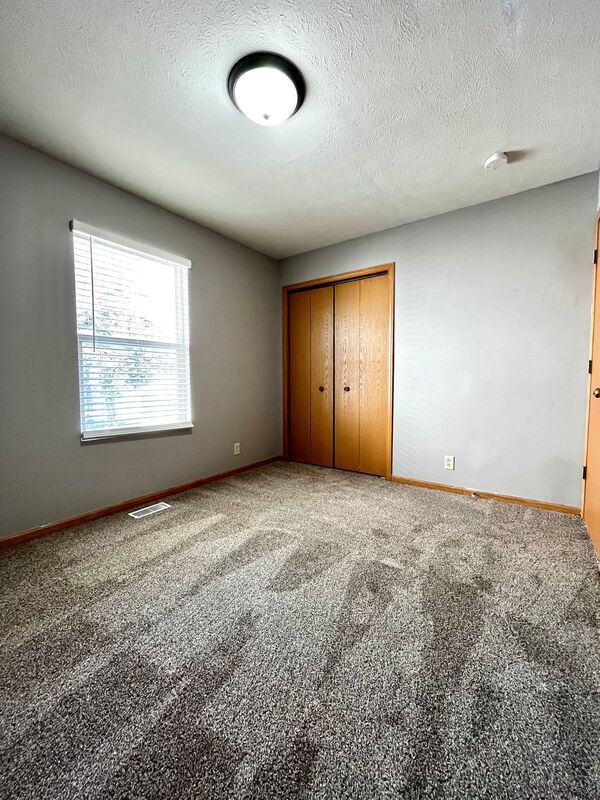 Building Photo - 808 Peach St