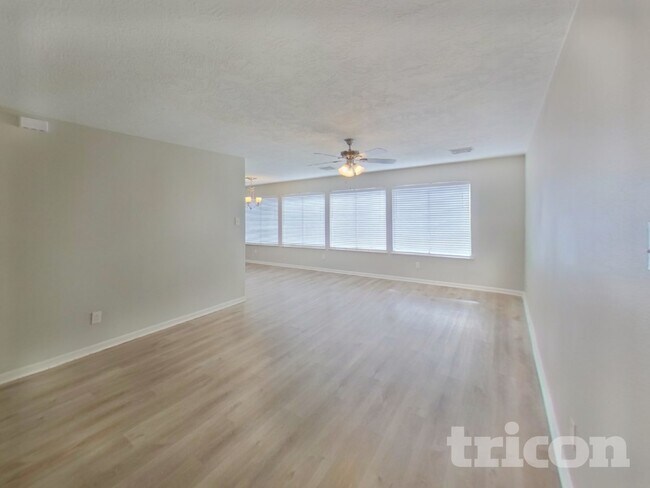 Foto del edificio - 22042 Soft Pines Ct