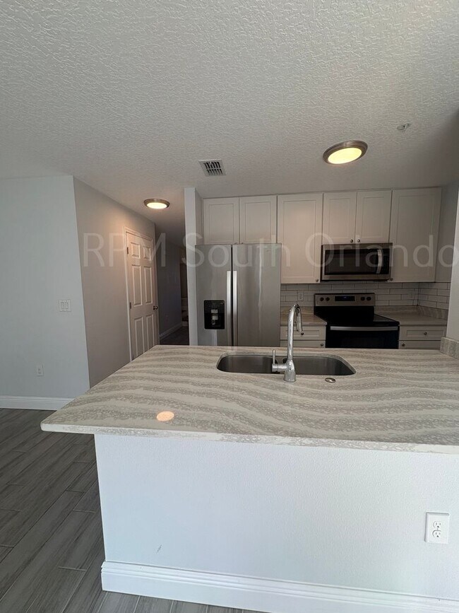 Foto del edificio - 3-Bedroom, 2.5-Bathroom Home, Orlando/Waterford/UCF Great Location!!