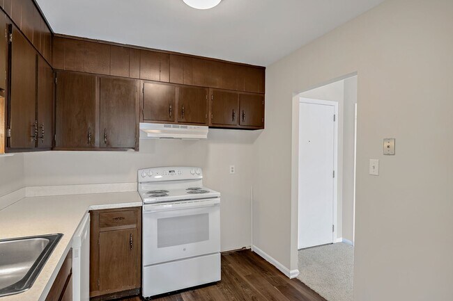 Foto del edificio - 1 Bedroom 1 Bath 3rd floor apartment in Ca...