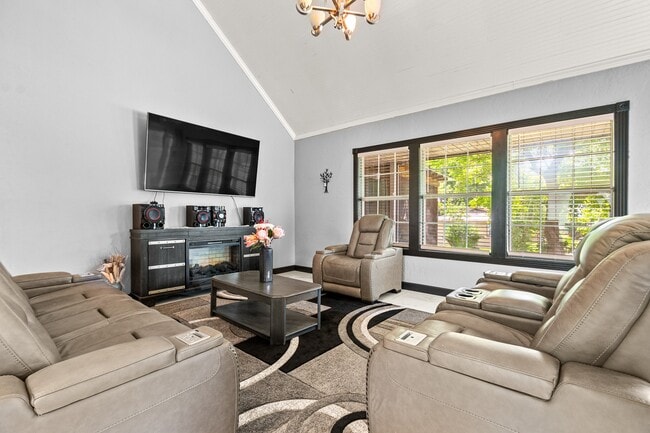 Building Photo - 20 Clearview