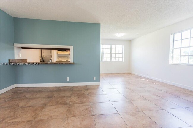 Foto del edificio - 8710 SW 3rd St