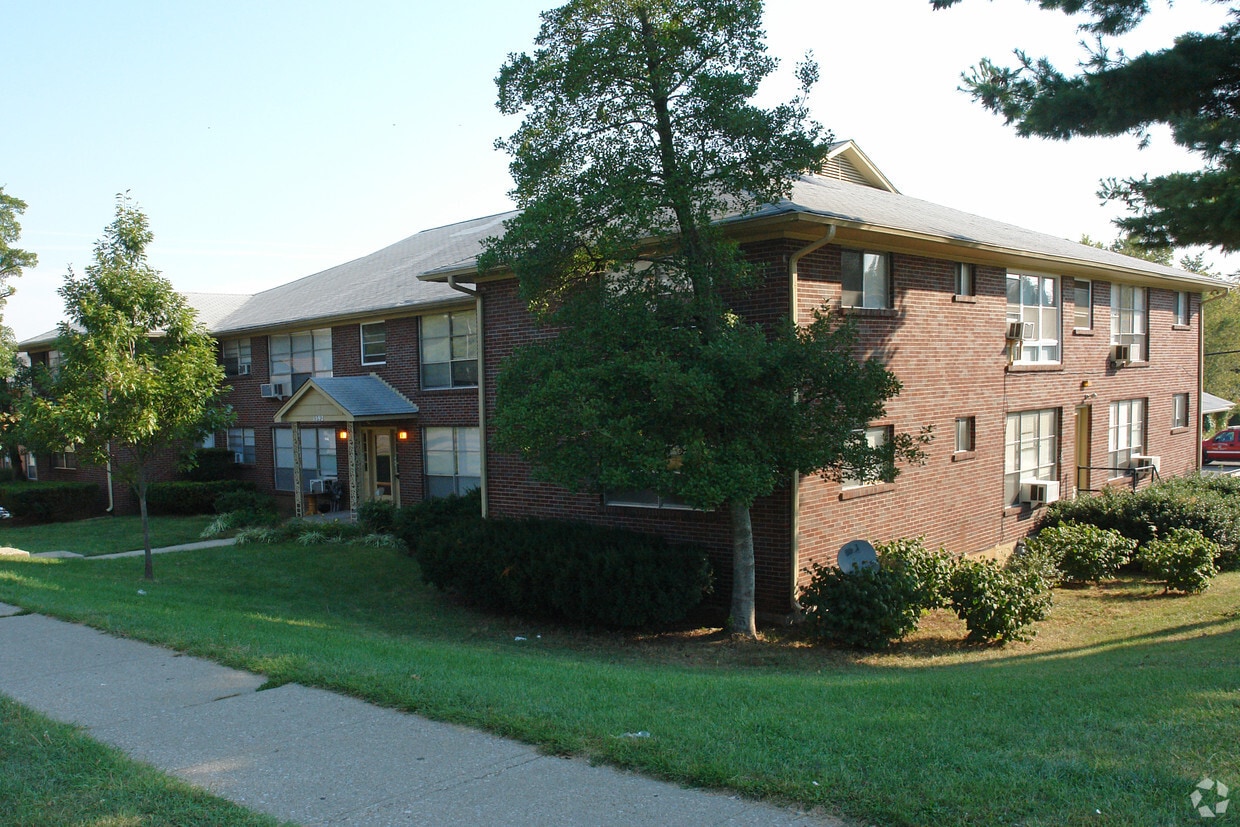 Primary Photo - 1592 Alexandria Dr