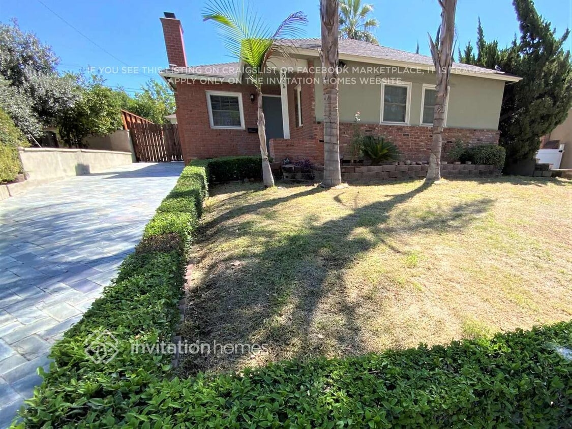 Primary Photo - 2906 N Frederic St